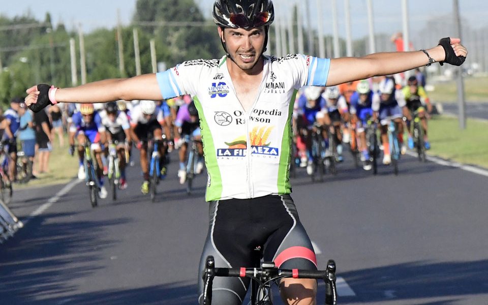 El uruguayo Matías Presa se apropió del liderazgo de la Doble Bragado